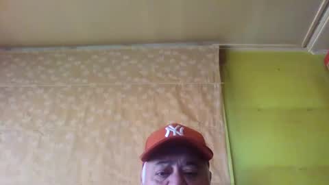 Snapshot of crmperez chatting on 5, 1, 2025 crmperez online show from 5, 1, 2025