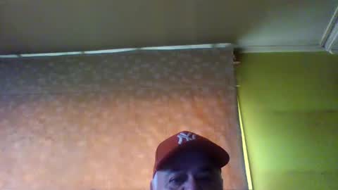 Snapshot of crmperez chatting on 6, 3, 2025 crmperez online show from 6, 3, 2025