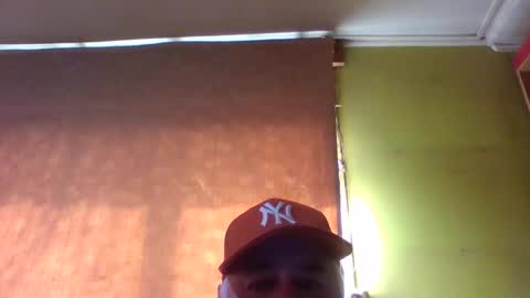 Snapshot of crmperez chatting on 11, 9, 2025 crmperez online show from 11, 9, 2025