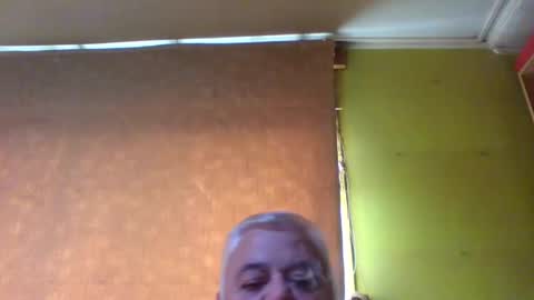 Snapshot of crmperez chatting on 16, 10, 2025 crmperez online show from 16, 10, 2025