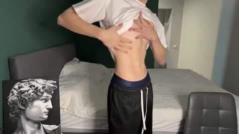 Snapshot of cronck52 chatting on 25, 11, 2025 cronck52 online show from 25, 11, 2025