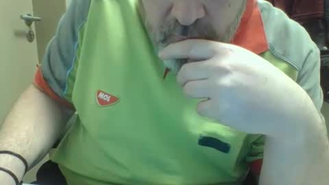 Crouch1 online show from 5, 3, 2026