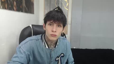 Snapshot of cry_thereal chatting on 21, 6, 2026 cry_thereal online show from 21, 6, 2026