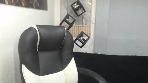 Snapshot of cry_thereal chatting on 26, 6, 2026 cry_thereal online show from 26, 6, 2026