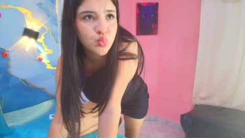 Snapshot of crystal_love08 chatting on 1, 5, 2026 crystal online show from 1, 5, 2026