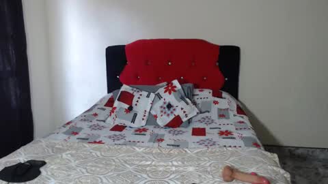 Snapshot of crystal_milkmature chatting on 10, 9, 2025   Crystal  Milf online show from 10, 9, 2025