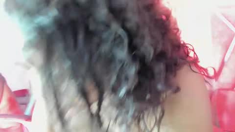 Snapshot of crystal_rogerr chatting on 28, 2, 2025 online show from 28, 2, 2025
