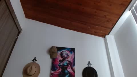 Crystal Blaze online show from 9, 2, 2026