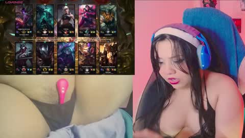 Snapshot of crystal_velvet01 chatting on 4, 2, 2025 crystal online show from 4, 2, 2025