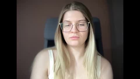 crystalblush01 online show from 7, 3, 2026