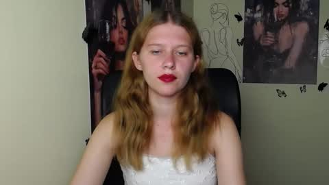 Snapshot of crystalgirl__ chatting on 25, 5, 2026 Stella online show from 25, 5, 2026