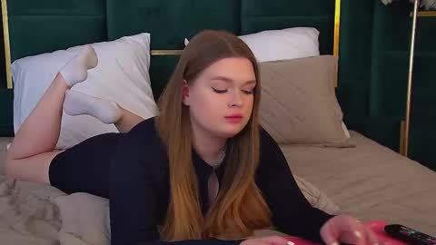 Crystal online show from 3, 2, 2026