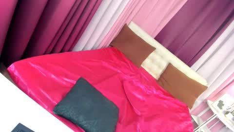 Snapshot of crystalriches chatting on 16, 11, 2025 crystalriches online show from 16, 11, 2025