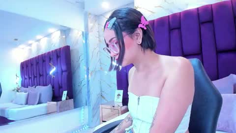 Snapshot of crystalstonee1 chatting on 19, 2, 2026 Crystal online show from 19, 2, 2026