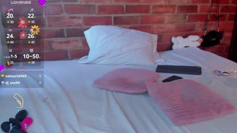 Soy Crystal online show from 14, 1, 2025