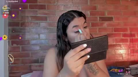 Soy Crystal online show from 1, 3, 2025