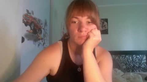 Snapshot of crystalvelvet chatting on 9, 7, 2026 crystalvelvet online show from 9, 7, 2026