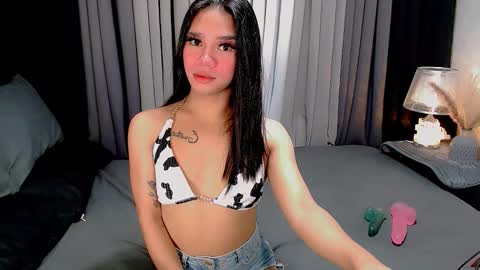 Snapshot of crytastal_lust1212 chatting on 16, 10, 2025 bea takashi online show from 16, 10, 2025