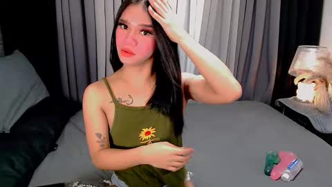 Snapshot of crytastal_lust1212 chatting on 8, 11, 2025 bea takashi online show from 8, 11, 2025