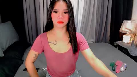 Snapshot of crytastal_lust1212 chatting on 12, 11, 2025 bea takashi online show from 12, 11, 2025