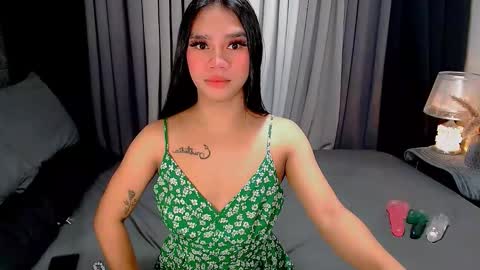 Snapshot of crytastal_lust1212 chatting on 30, 11, 2025 bea takashi online show from 30, 11, 2025