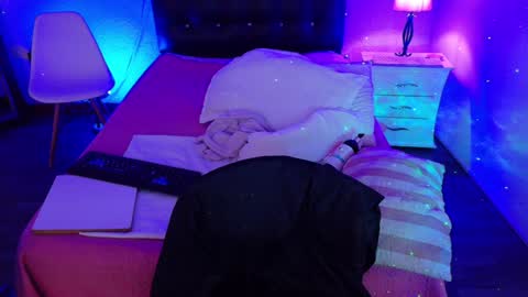 Snapshot of cuckoldlover69_ chatting on 7, 2, 2025 cuckoldlover69_ online show from 7, 2, 2025