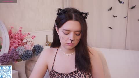 Snapshot of cuddlebyyou chatting on 23, 11, 2025 Ellie online show from 23, 11, 2025