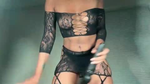 cum2charmxx online show from 5, 10, 2025