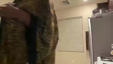 cum2charmxx online show from 13, 10, 2025