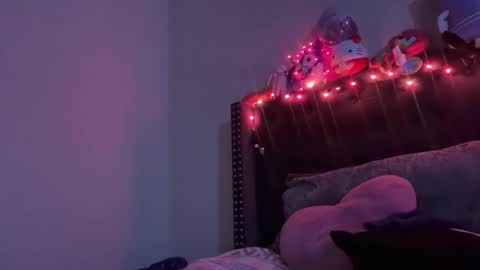 cum2charmxx online show from 23, 10, 2025