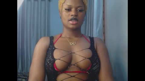 Snapshot of cum_ebony_petitxx chatting on 13, 6, 2026 cath online show from 13, 6, 2026