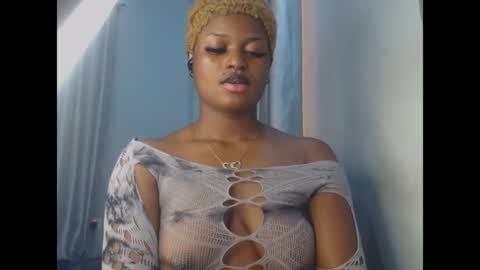 Snapshot of cum_ebony_petitxx chatting on 29, 6, 2026 cath online show from 29, 6, 2026