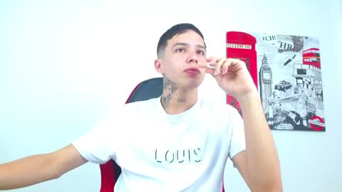 cumandres online show from 2, 2, 2026