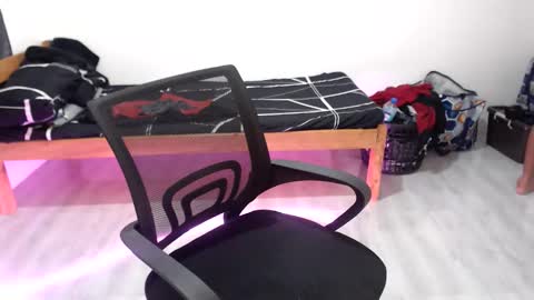 Snapshot of cumminmeharsh chatting on 8, 11, 2025 cumminmeharsh online show from 8, 11, 2025