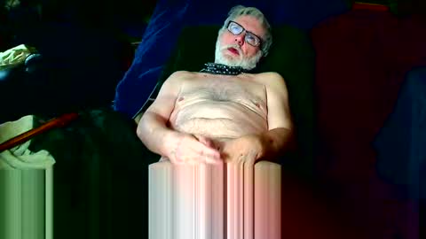 Snapshot of cumpig54 chatting on 17, 4, 2026 cumpig54 online show from 17, 4, 2026