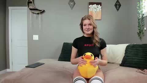 Marie and Tom online show from 3, 3, 2025