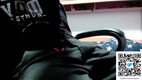Snapshot of cumreacher701430 chatting on 8, 12, 2024 Reacher online show from 8, 12, 2024
