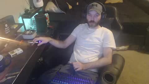 Snapshot of cumslinger2003 chatting on 26, 12, 2024 cumslinger2003 online show from 26, 12, 2024