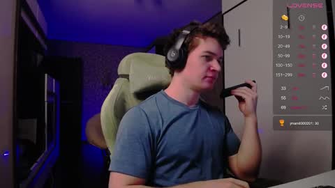 Snapshot of cumzan_ chatting on 15, 2, 2025 Tarzan online show from 15, 2, 2025