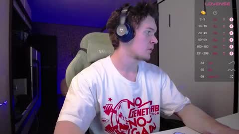 Snapshot of cumzan_ chatting on 9, 3, 2025 Tarzan online show from 9, 3, 2025