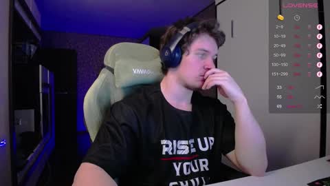 Snapshot of cumzan_ chatting on 12, 3, 2025 Tarzan online show from 12, 3, 2025