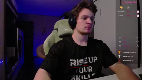 Snapshot of cumzan_ chatting on 12, 3, 2025 Tarzan online show from 12, 3, 2025