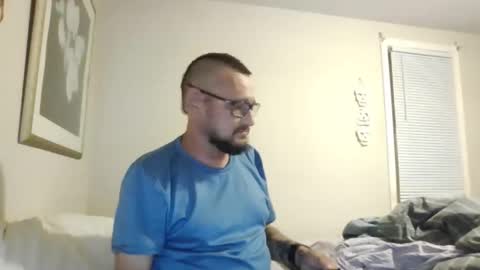 Snapshot of cuntreeboy68 chatting on 8, 11, 2025 Bash online show from 8, 11, 2025