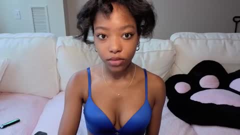 Anna online show from 5, 12, 2025