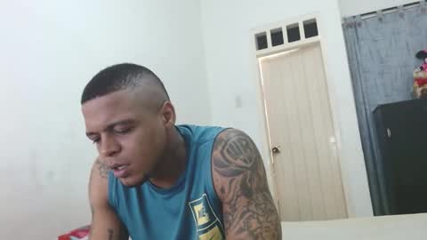 Snapshot of cuplex_hotlatina94 chatting on 16, 12, 2024 dominic and julieta... independent models online show from 16, 12, 2024