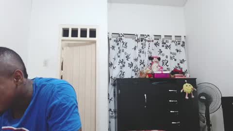 Snapshot of cuplex_hotlatina94 chatting on 31, 1, 2025 dominic and julieta... independent models online show from 31, 1, 2025