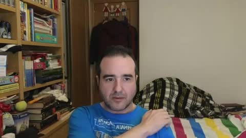 curiosillo1983 online show from 19, 4, 2026