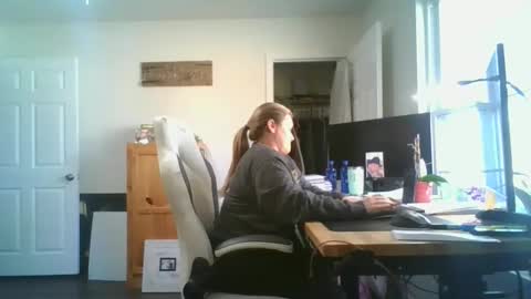 curious couple online show from 17, 1, 2025