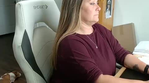 curious couple online show from 30, 1, 2025