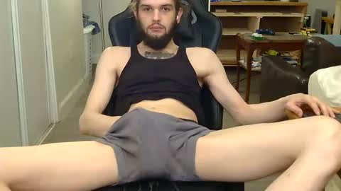 Snapshot of curiouss25 chatting on 7, 5, 2026 curiouss25 online show from 7, 5, 2026